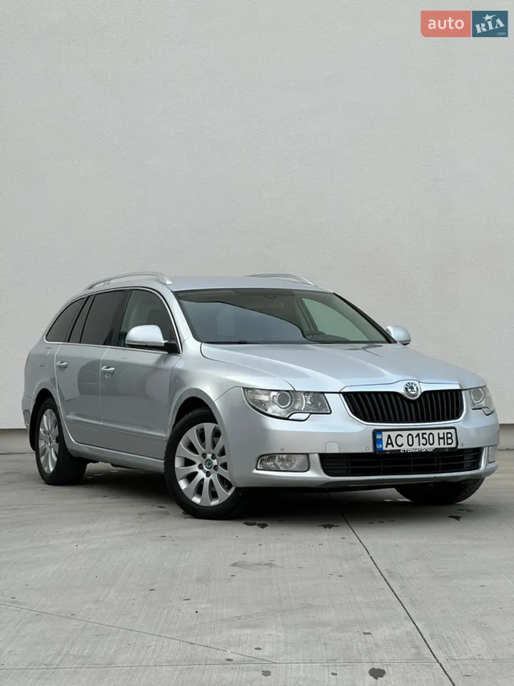2010 Skoda Superb - мініатюра 17