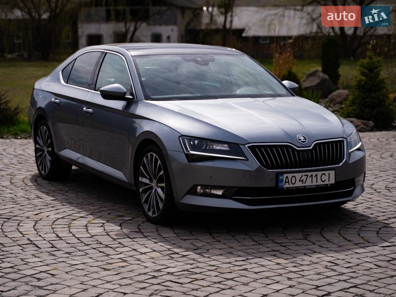 Ліфтбек Skoda Superb 2016 в Мукачевому
