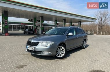 Універсал Skoda Superb 2012 в Житомирі