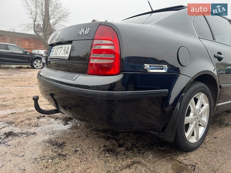 Лифтбек Skoda Superb 2006 в Кропивницком