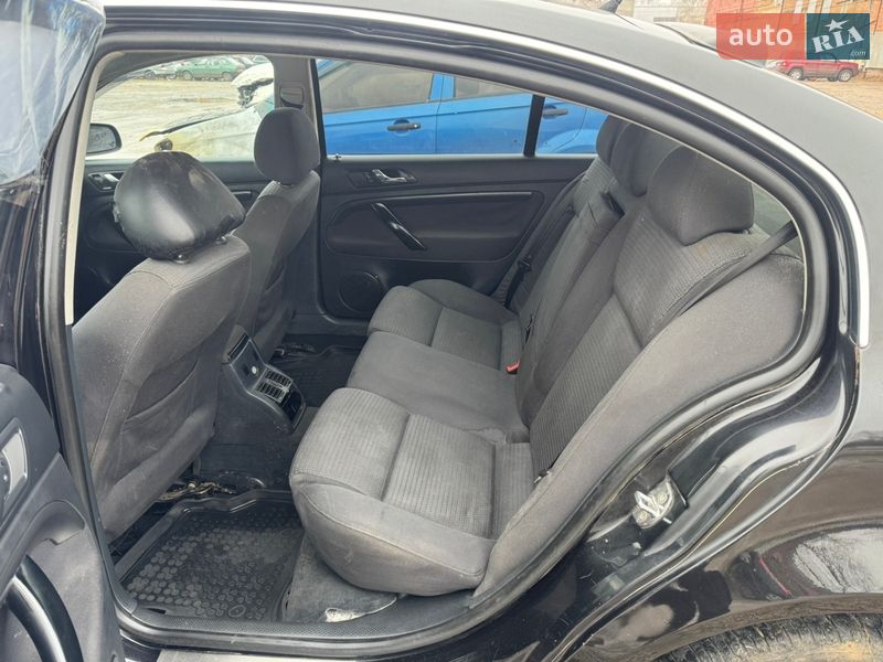 Лифтбек Skoda Superb 2006 в Кропивницком