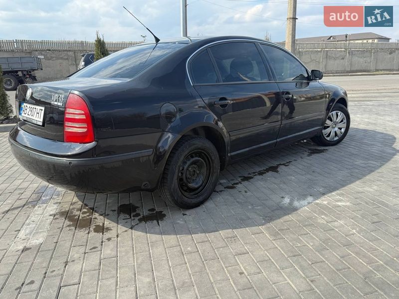 Лифтбек Skoda Superb 2005 в Виннице