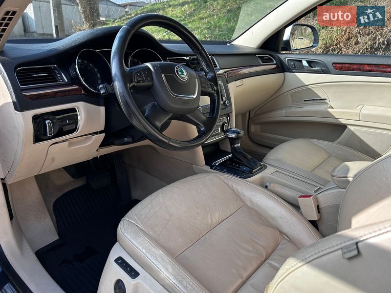 Лифтбек Skoda Superb 2010 в Киеве
