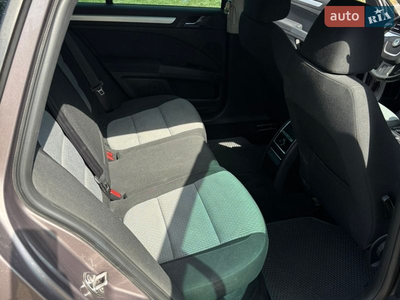 Универсал Skoda Superb 2010 в Житомире