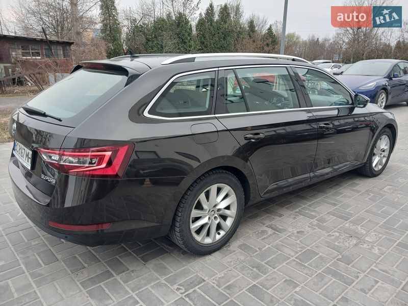 Универсал Skoda Superb 2018 в Львове фото 6 Универсал Skoda Superb 2018 в Львове