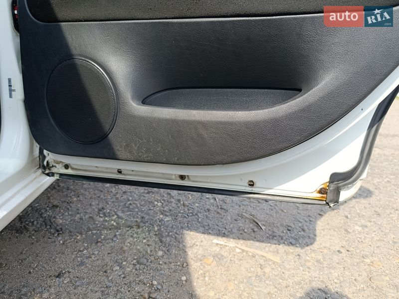 Лифтбек Skoda Superb 2006 в Ужгороде