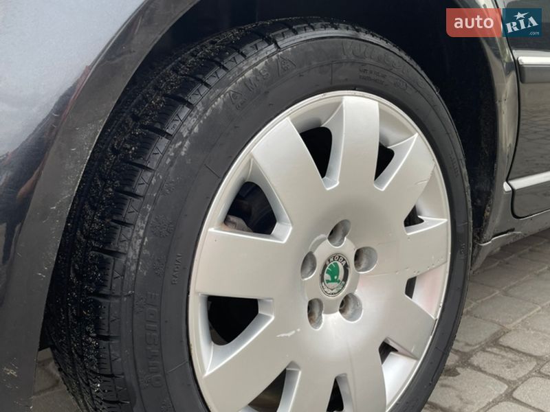 Лифтбек Skoda Superb 2005 в Рава-Русской фото 15 Лифтбек Skoda Superb 2005 в Рава-Русской