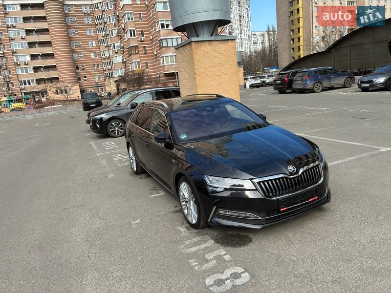 Универсал Skoda Superb 2022 в Киеве
