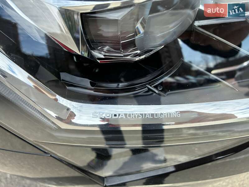 Универсал Skoda Superb 2022 в Киеве