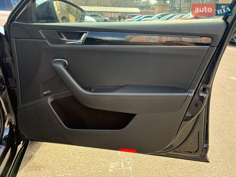 Универсал Skoda Superb 2022 в Киеве