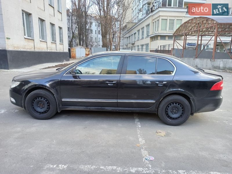 Лифтбек Skoda Superb 2013 в Киеве