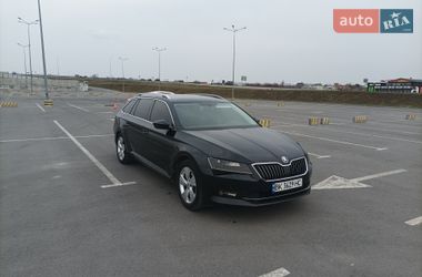 Универсал Skoda Superb 2015 в Львове