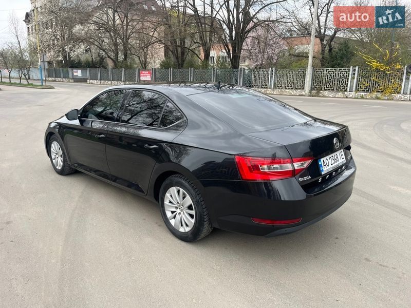 Ліфтбек Skoda Superb 2017 в Тячеві
