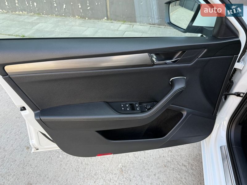 Универсал Skoda Superb 2021 в Киеве фото 42 Универсал Skoda Superb 2021 в Киеве