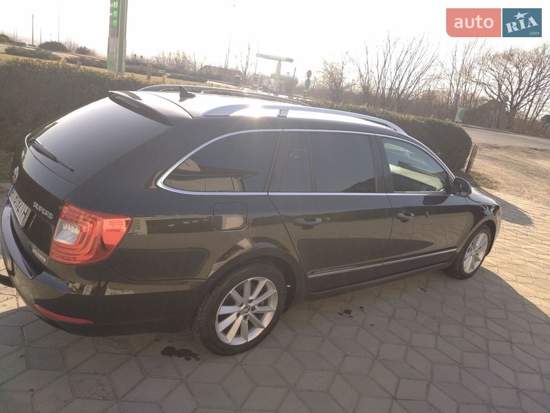 Универсал Skoda Superb 2015 в Снятине