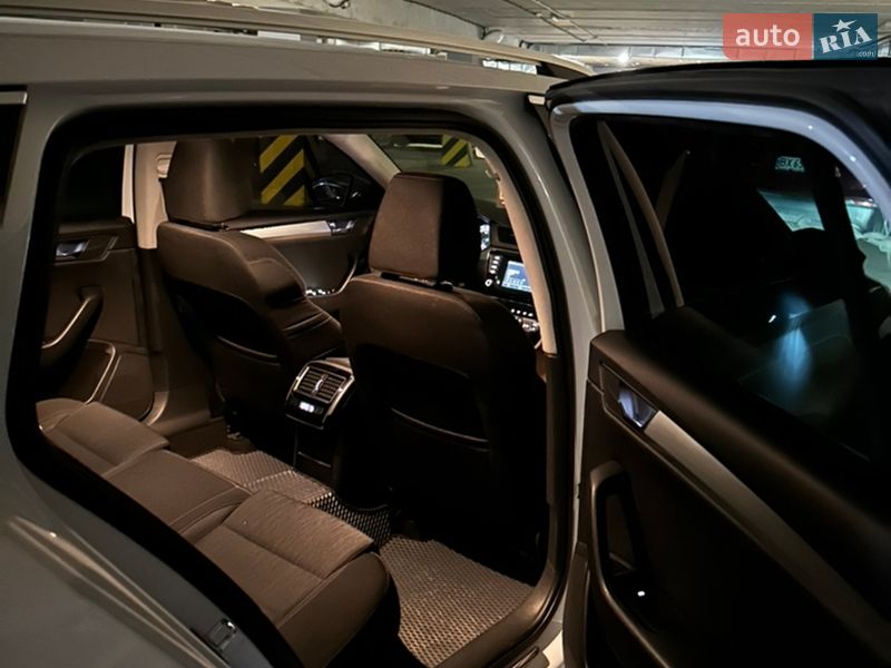 Универсал Skoda Superb 2015 в Хмельницком