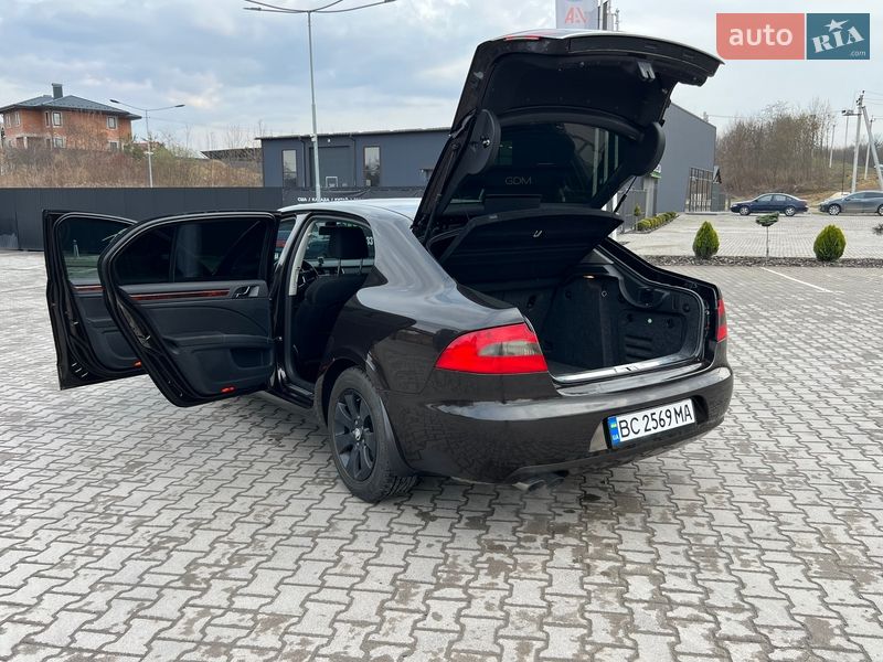Лифтбек Skoda Superb 2013 в Шептицькому