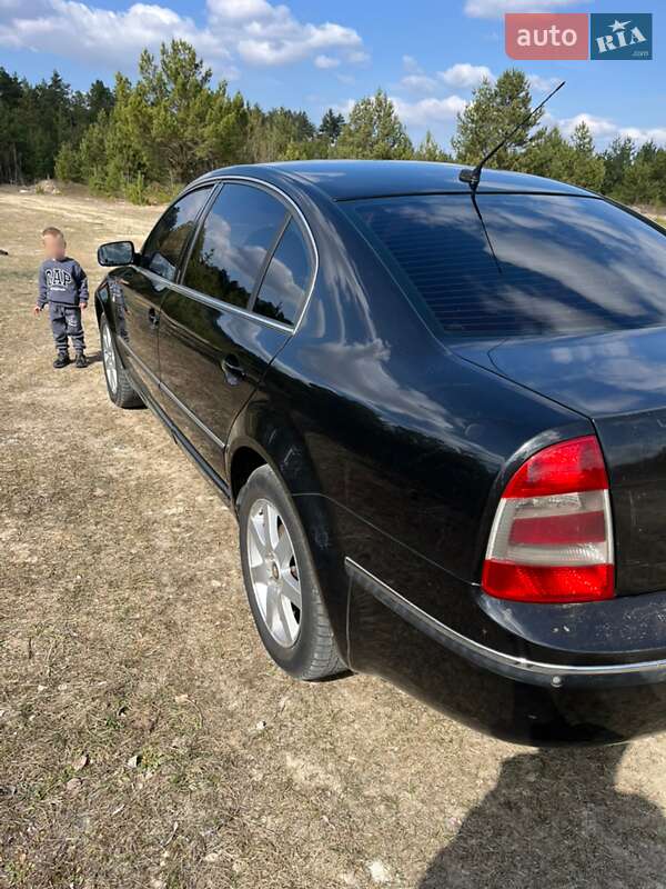 Лифтбек Skoda Superb 2004 в Луцке