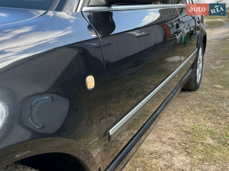 Лифтбек Skoda Superb 2004 в Луцке