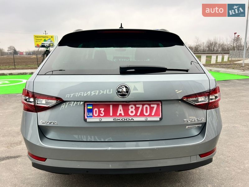 Универсал Skoda Superb 2017 в Ровно