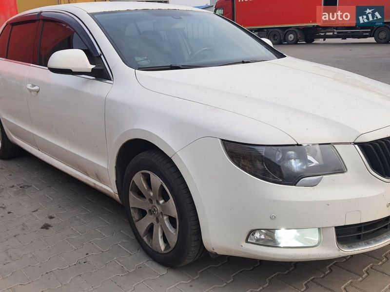 Ліфтбек Skoda Superb 2011 в Києві