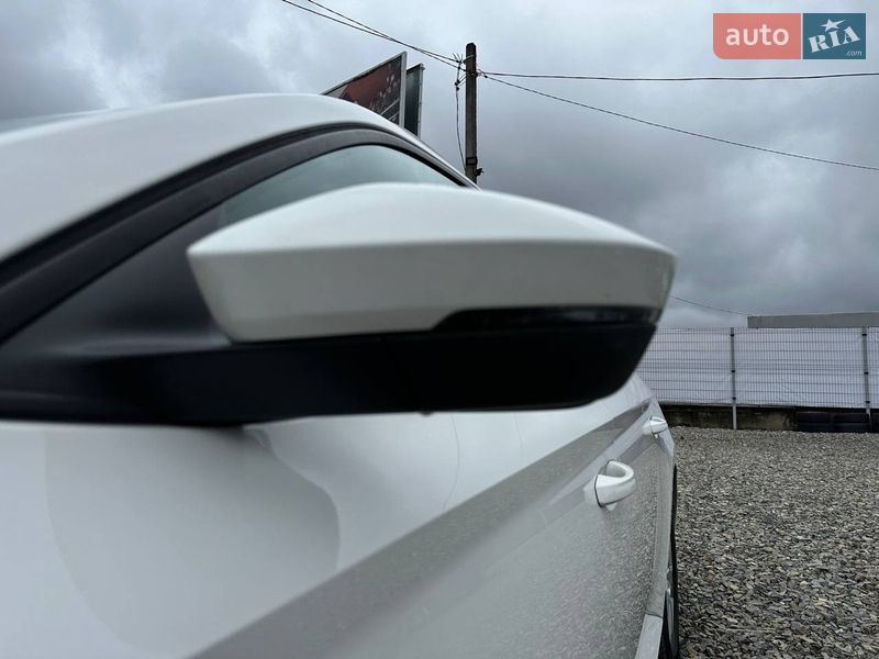 Універсал Skoda Superb 2016 в Івано-Франківську