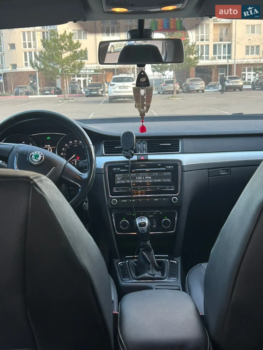2010 Skoda Superb - мініатюра 6