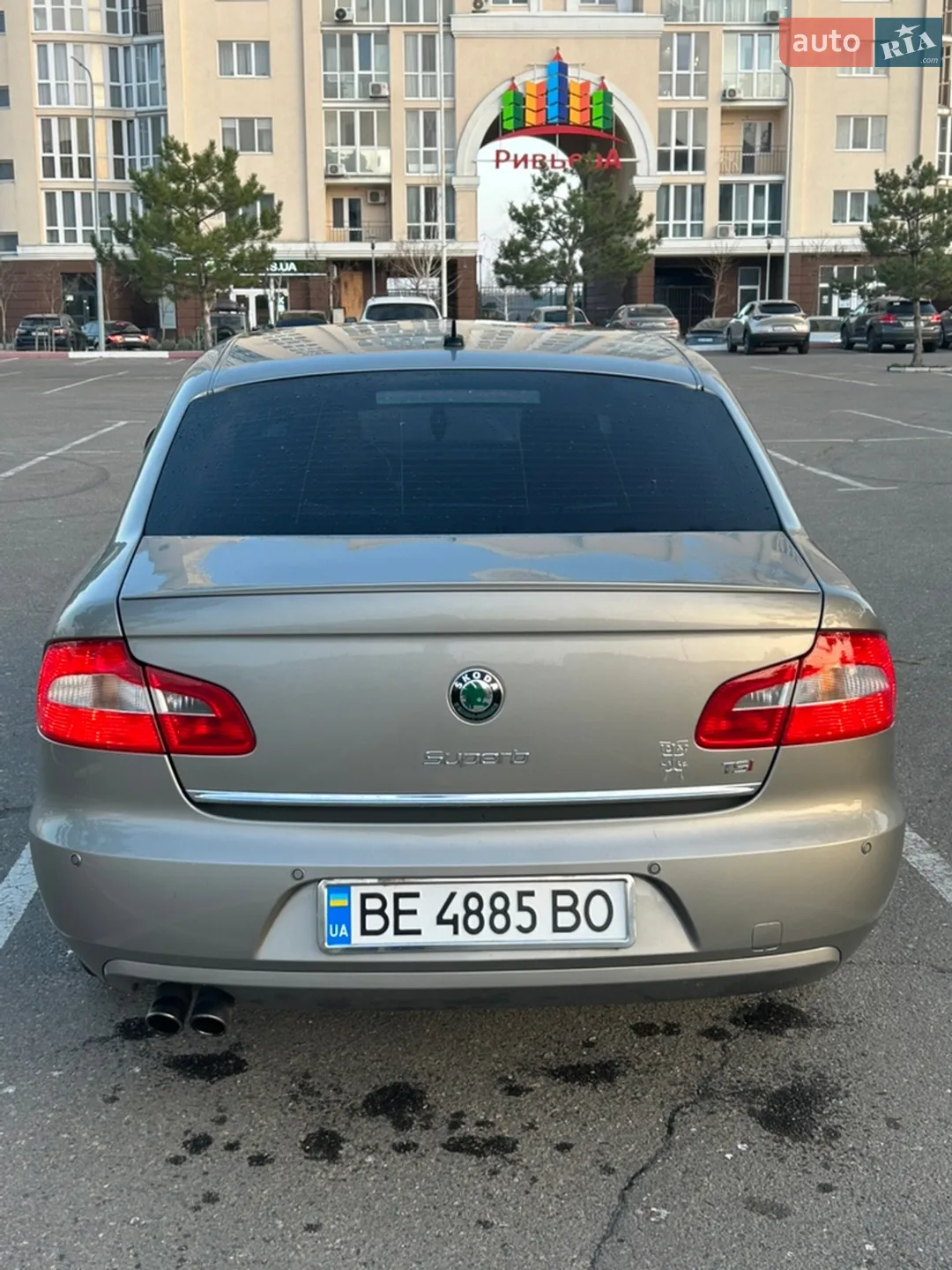 2010 Skoda Superb - мініатюра 3