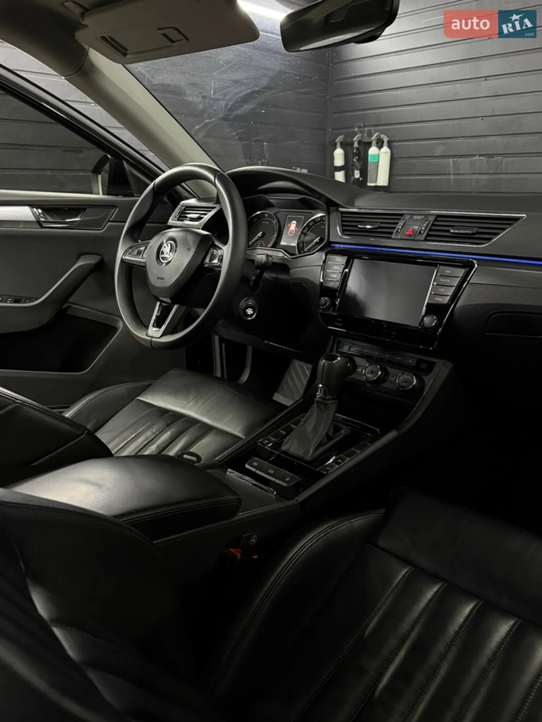 2017 Skoda Superb - мініатюра 18