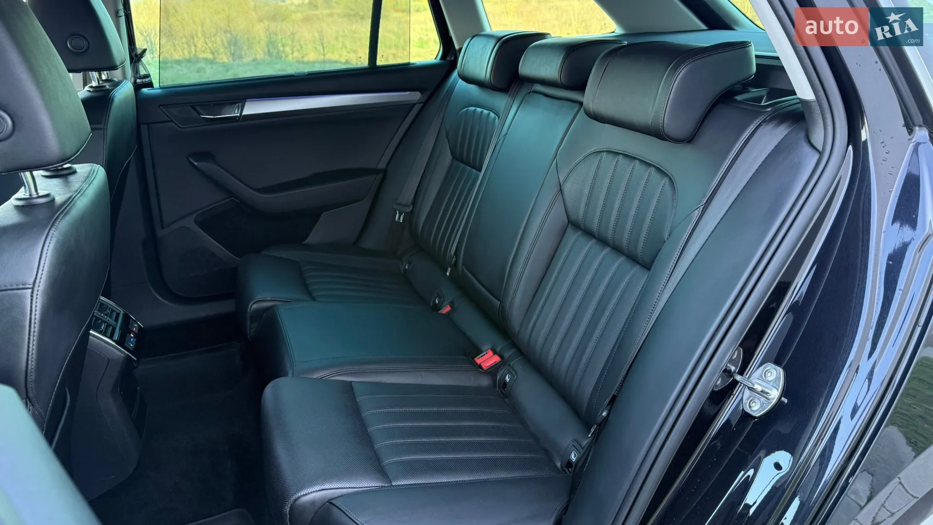 2019 Skoda Superb - мініатюра 19
