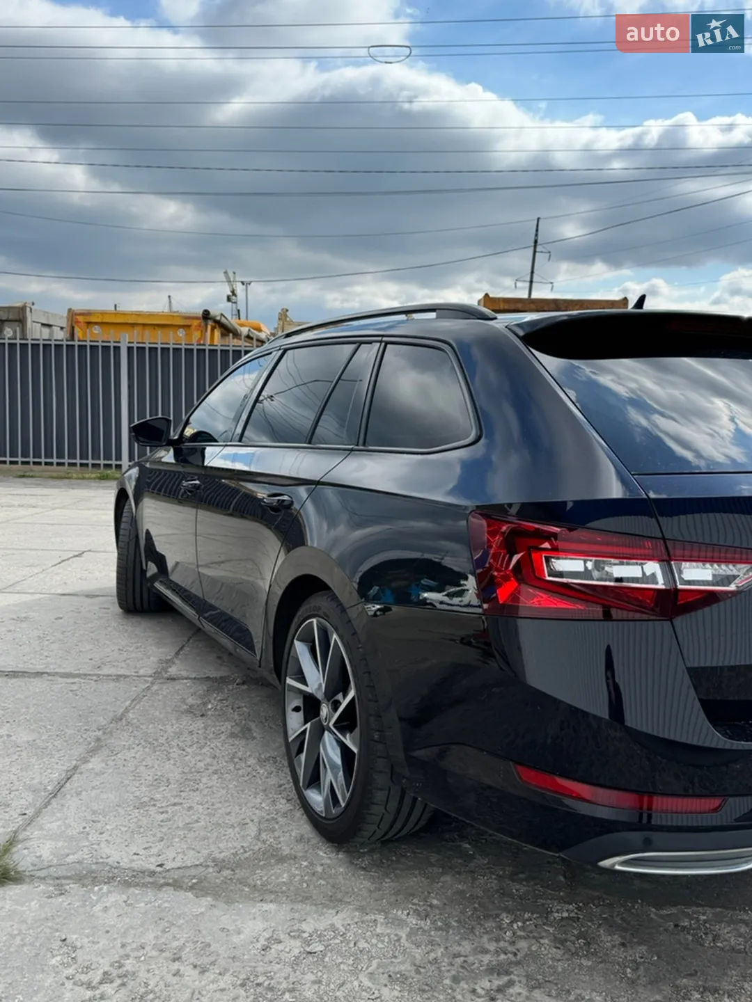 2017 Skoda Superb - мініатюра 5