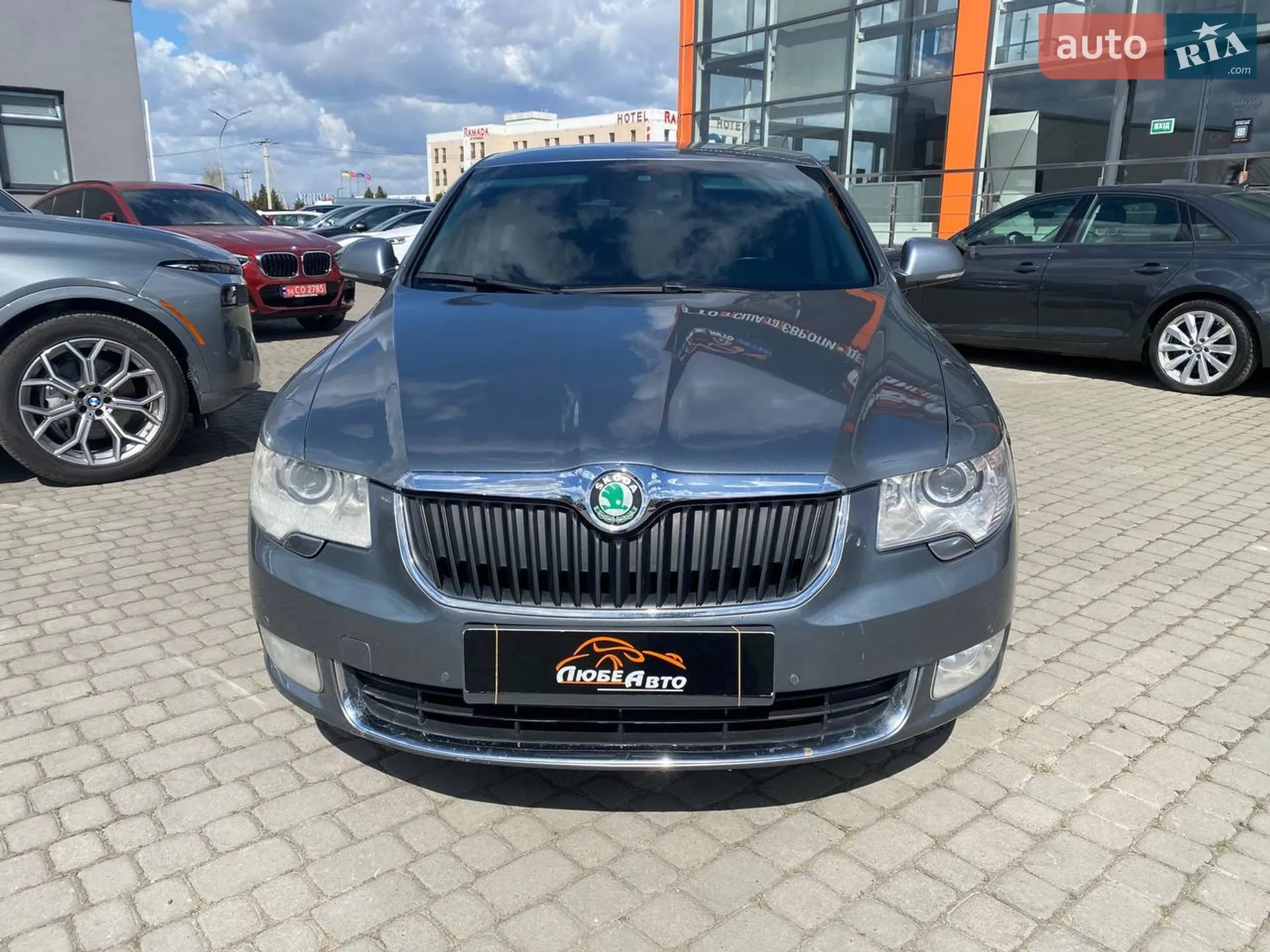 2012 Skoda Superb - мініатюра 2