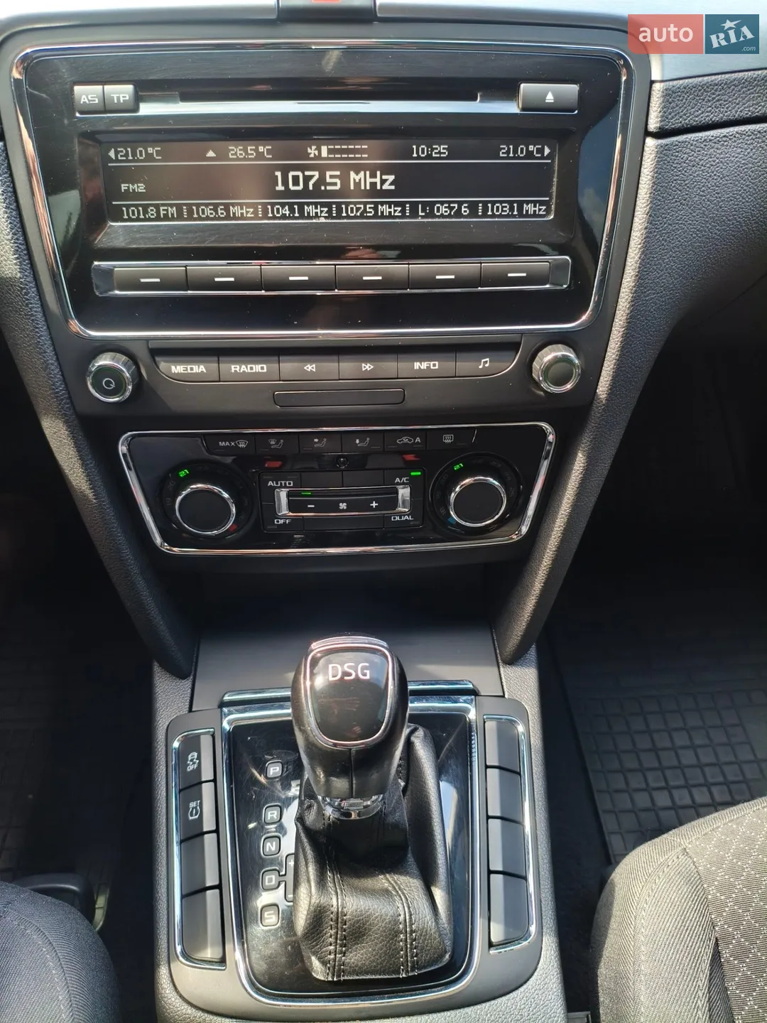 2013 Skoda Superb - мініатюра 23