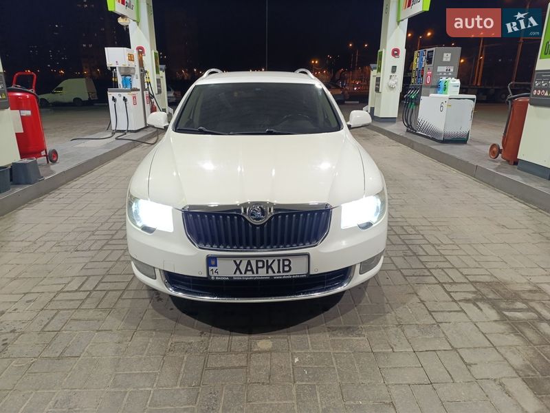 Skoda Superb 2011