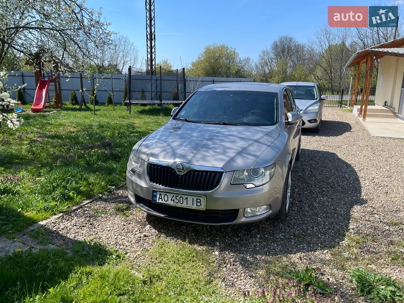 Ліфтбек Skoda Superb 2009 в Береговому фото 2 Ліфтбек Skoda Superb 2009 в Береговому