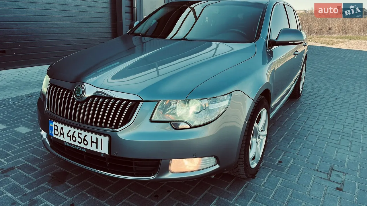 2010 Skoda Superb - мініатюра 18