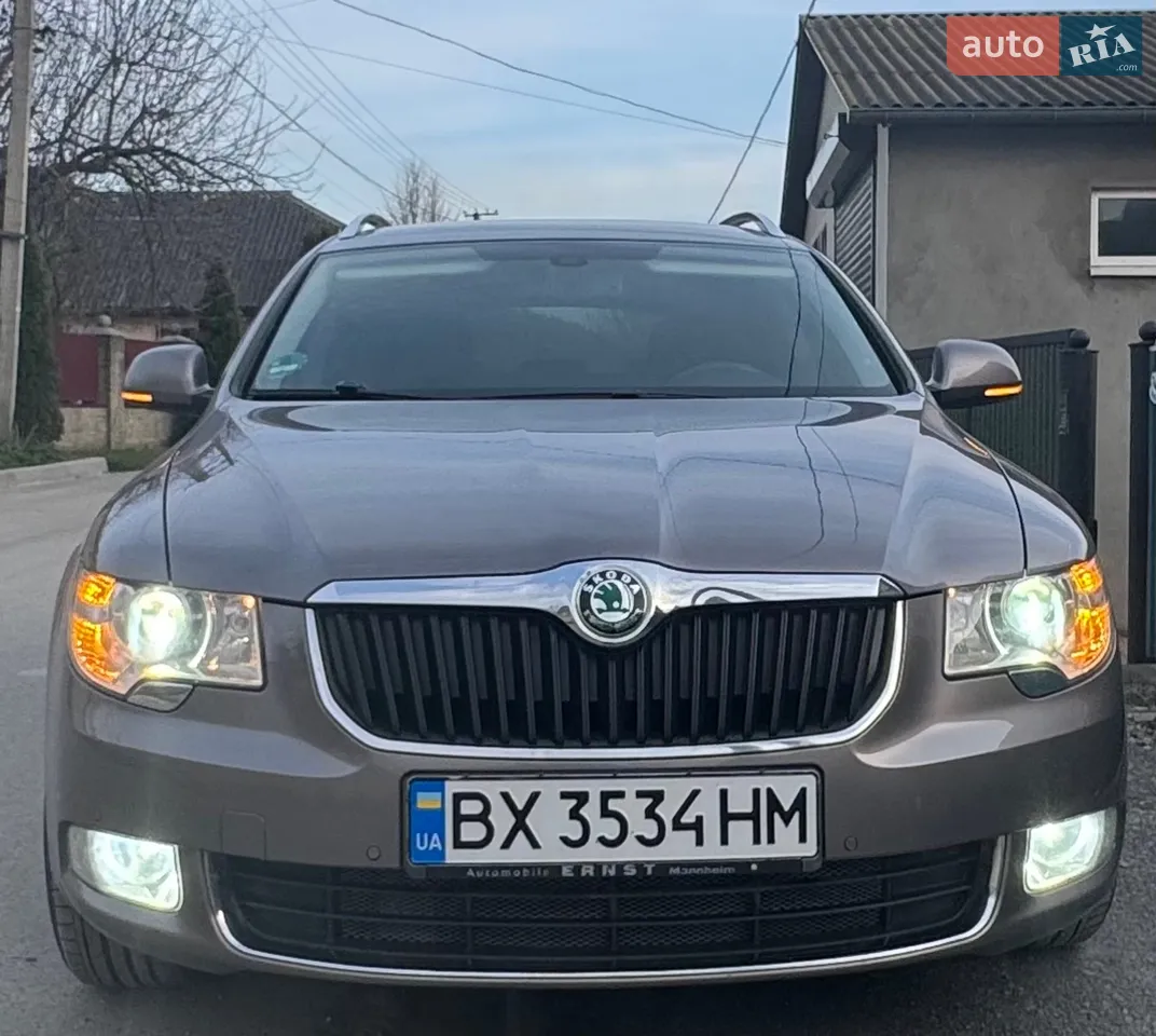 2010 Skoda Superb - мініатюра 25