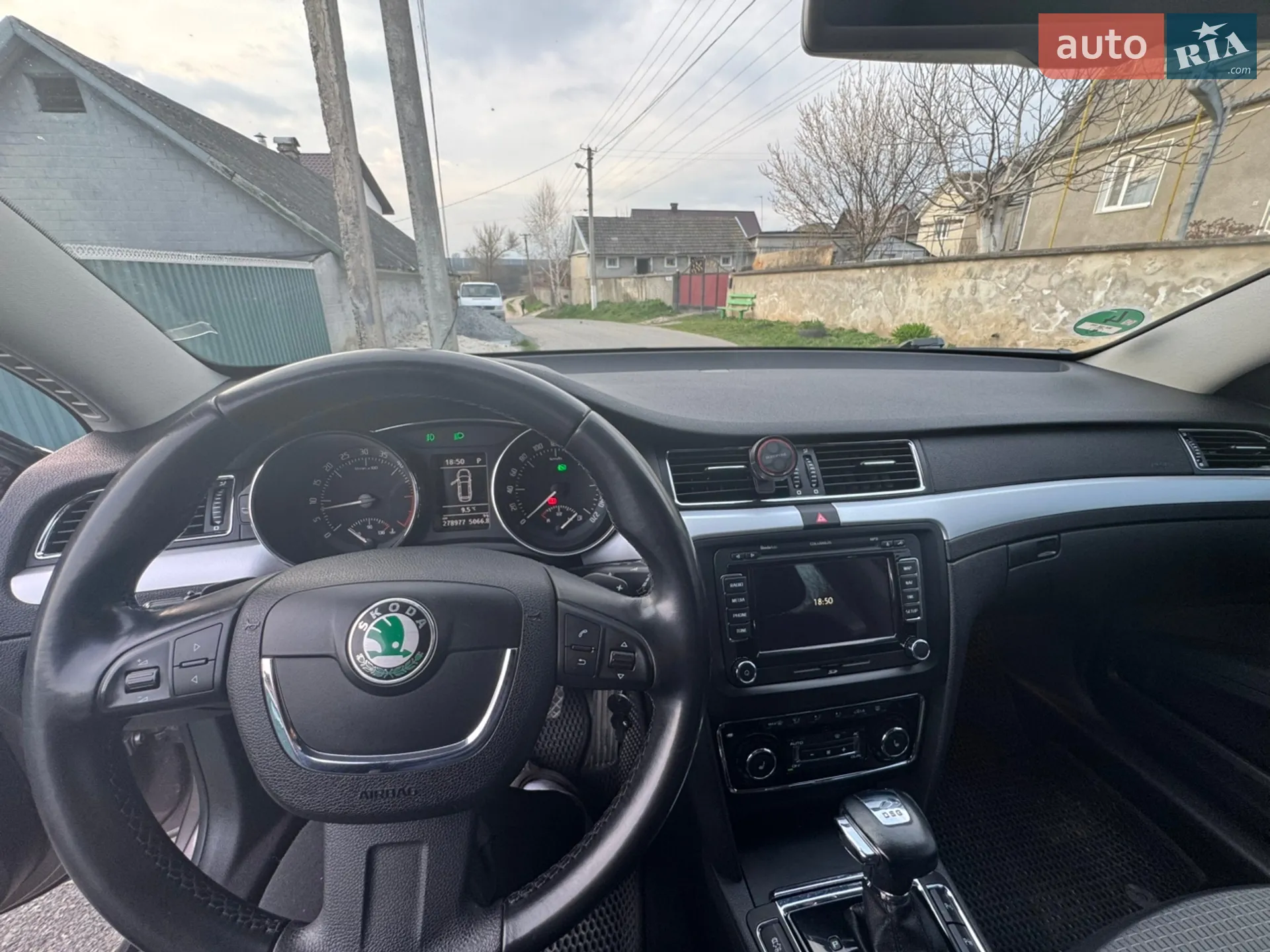 2011 Skoda Superb - мініатюра 32