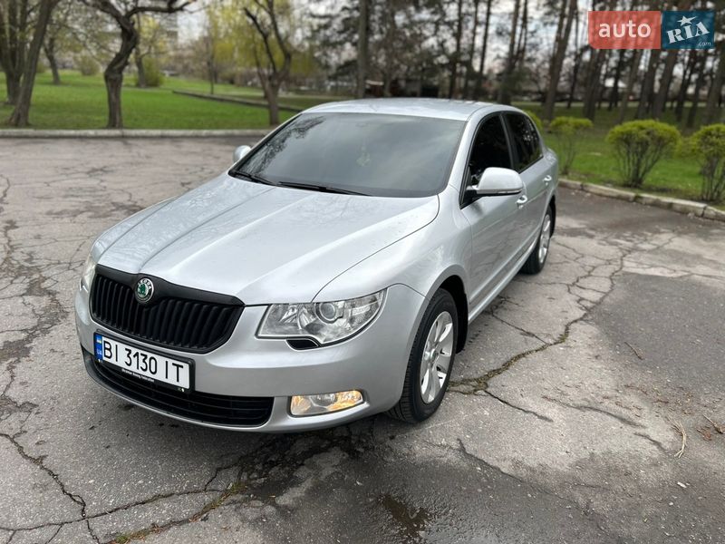 Skoda Superb 2011