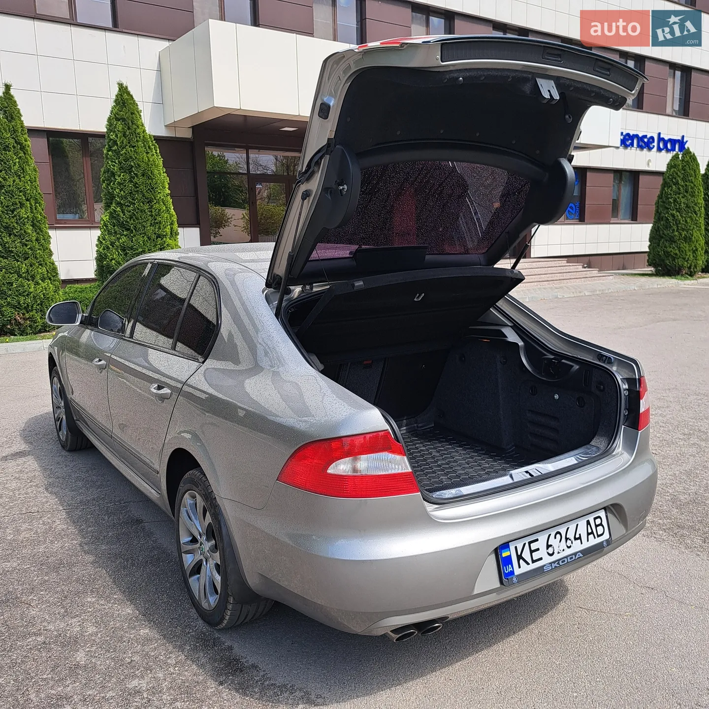 2010 Skoda Superb - мініатюра 41
