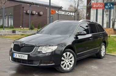 Универсал Skoda Superb 2010 в Тростянце
