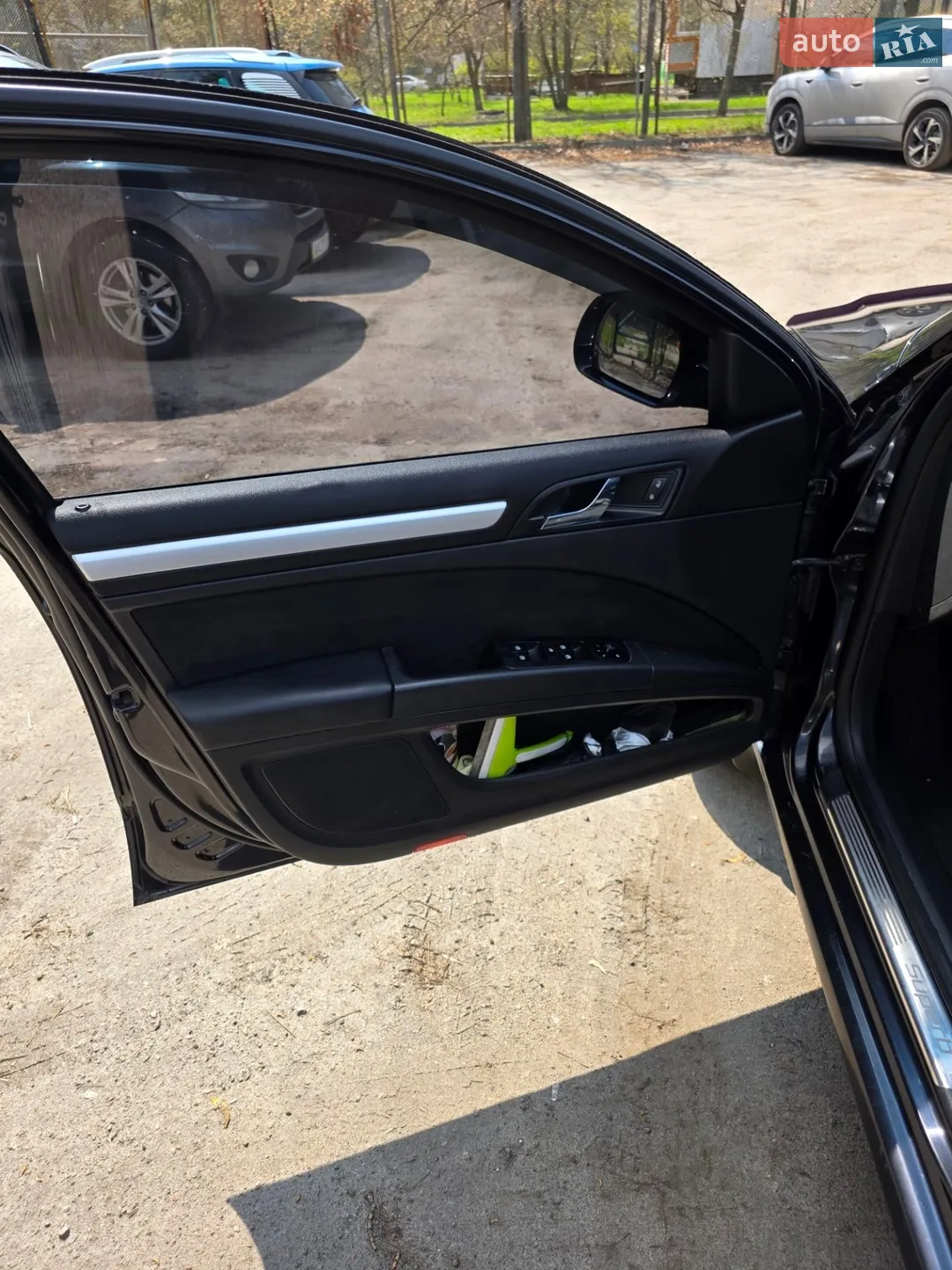 2010 Skoda Superb - мініатюра 5