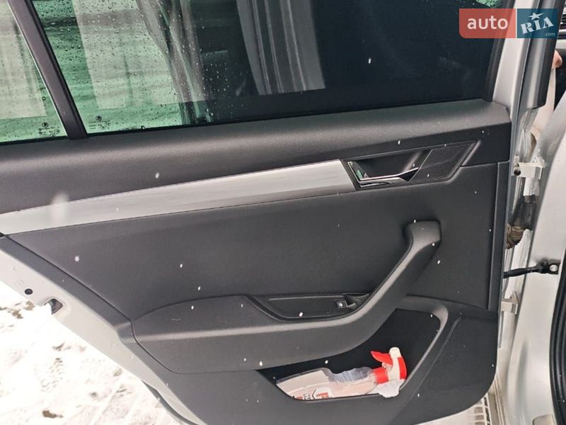 Универсал Skoda Superb 2015 в Киеве фото 12 Универсал Skoda Superb 2015 в Киеве