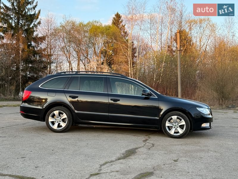 Універсал Skoda Superb 2012 в Львові фото 6 Універсал Skoda Superb 2012 в Львові
