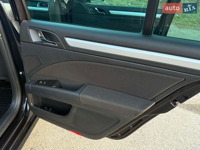 Універсал Skoda Superb 2012 в Львові фото 23 Універсал Skoda Superb 2012 в Львові