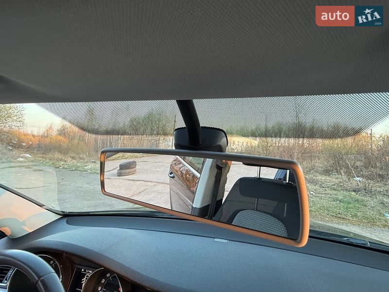 Універсал Skoda Superb 2012 в Львові фото 43 Універсал Skoda Superb 2012 в Львові