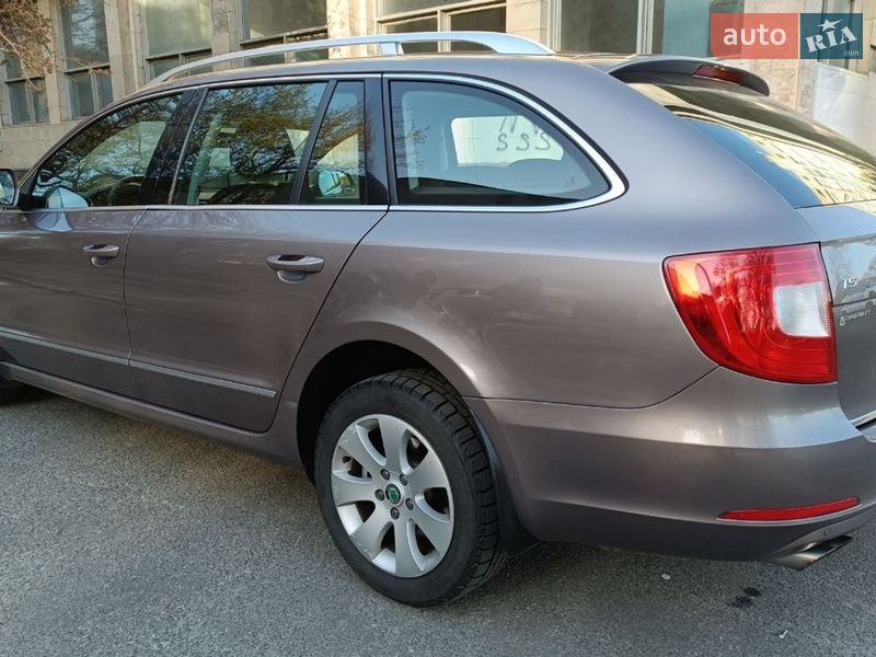 Універсал Skoda Superb 2012 в Києві фото 7 Універсал Skoda Superb 2012 в Києві