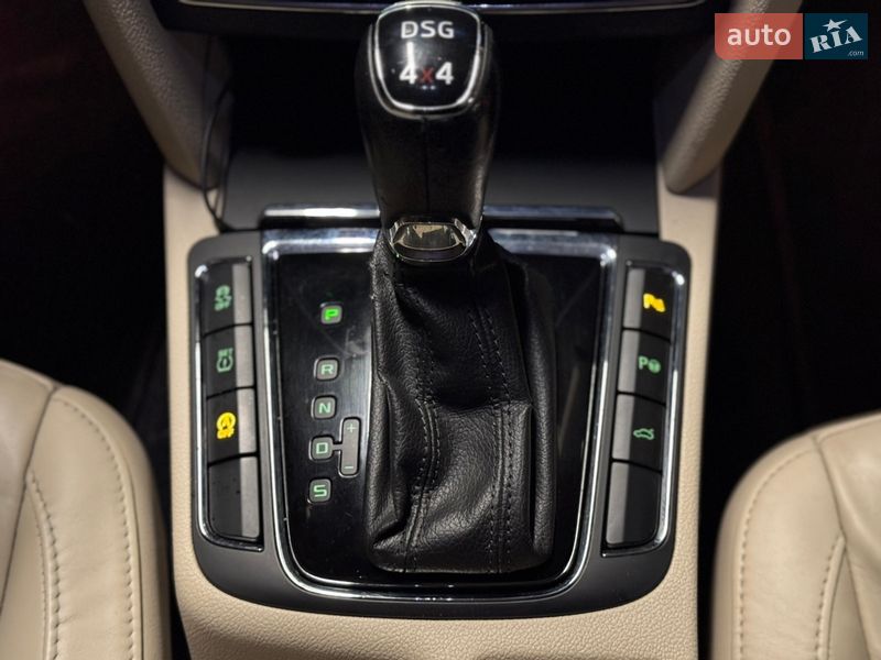 Універсал Skoda Superb 2014 в Києві фото 84 Універсал Skoda Superb 2014 в Києві
