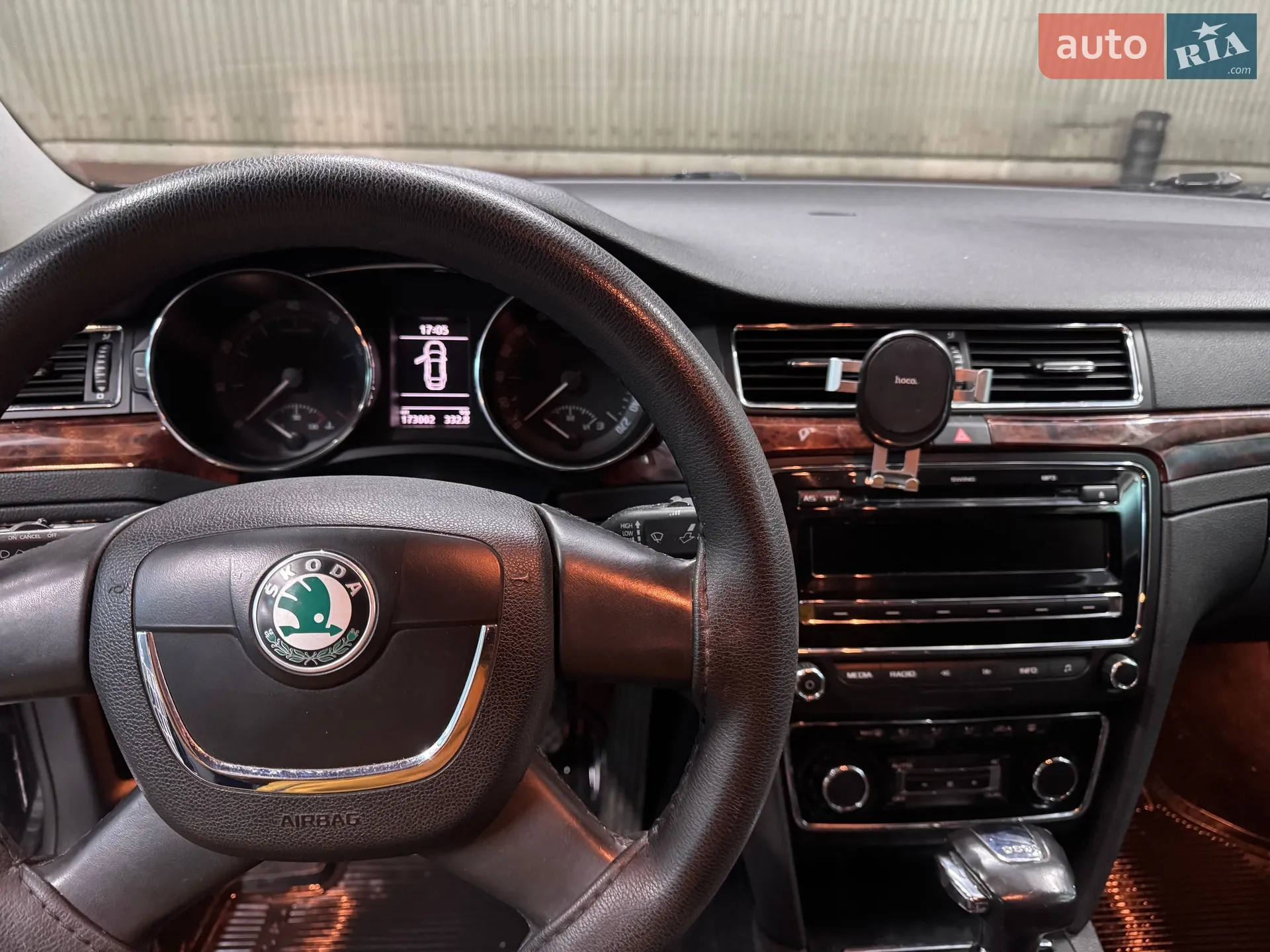 2010 Skoda Superb - мініатюра 7