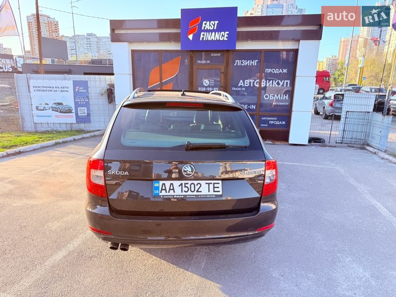 Универсал Skoda Superb 2013 в Киеве
